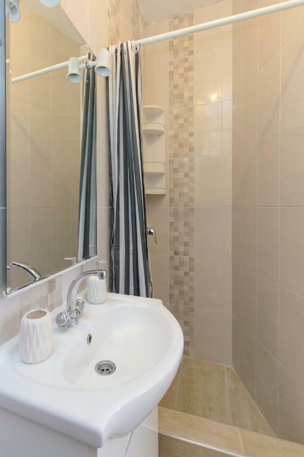 Apartment'S Dalmatia Sibenik Exterior photo